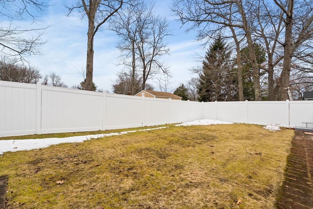 19 Overlook Road Holbrook, MA 02343 - Photo 37 of 42