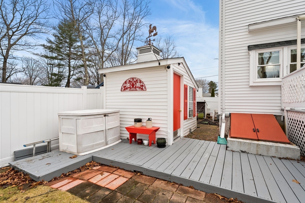 19 Overlook Road Holbrook, MA 02343 - Photo 40 of 42 a backyard of a house with seating space