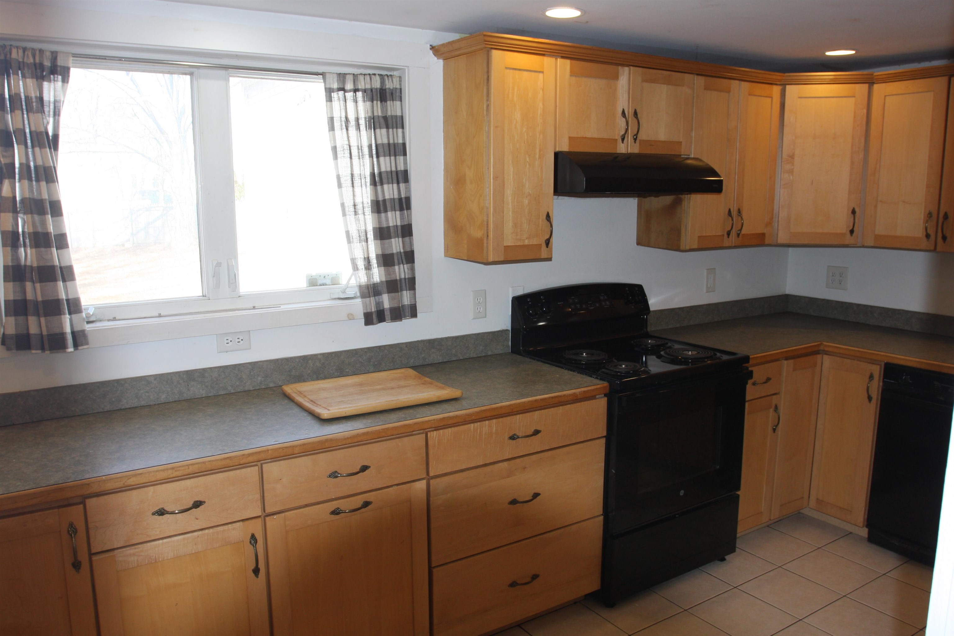 94 Portland Avenue, Unit 1 Dover, NH 03820 - Photo 15 of 19