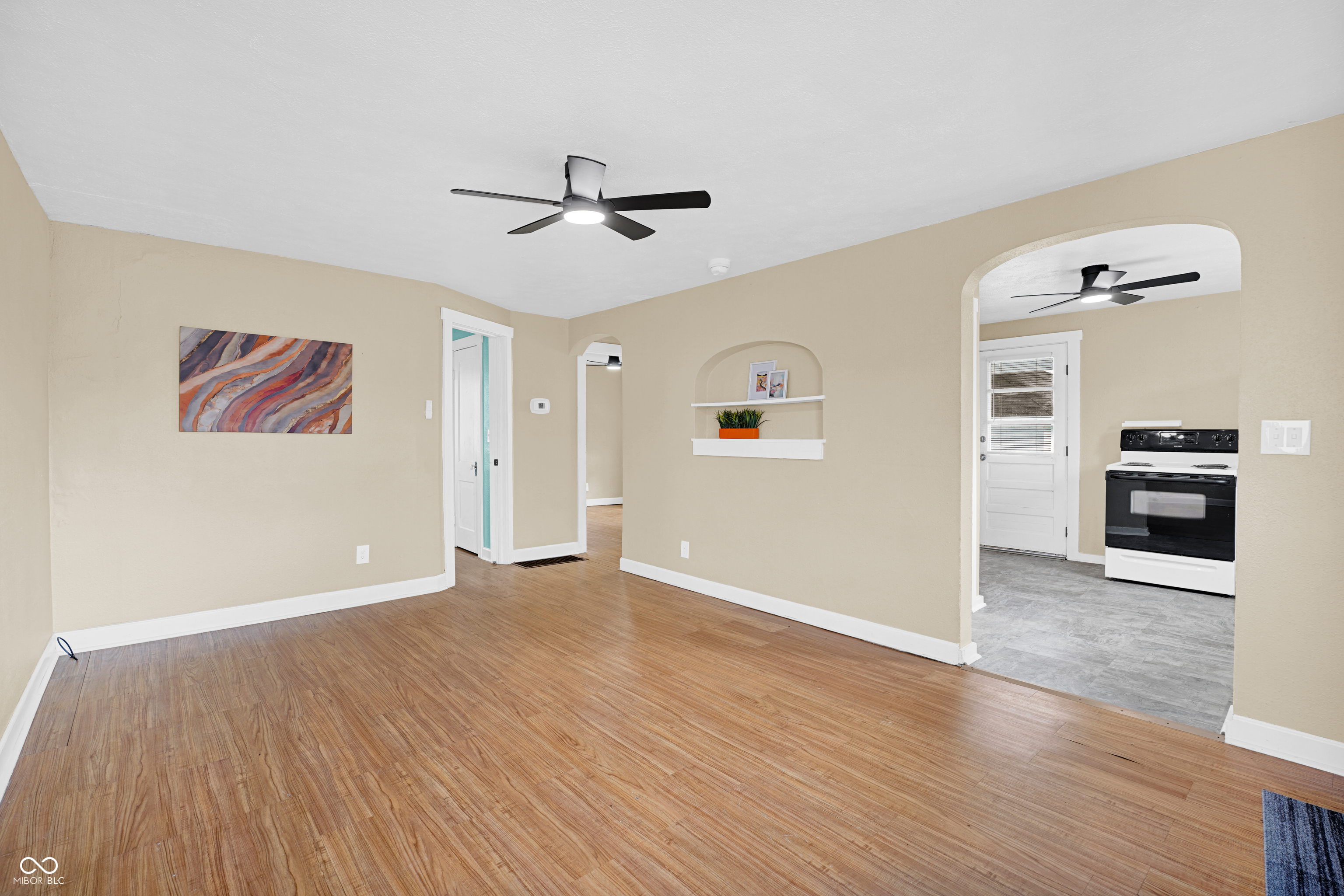 303 Hope Avenue Columbus, IN 47201 - Photo 14 of 25