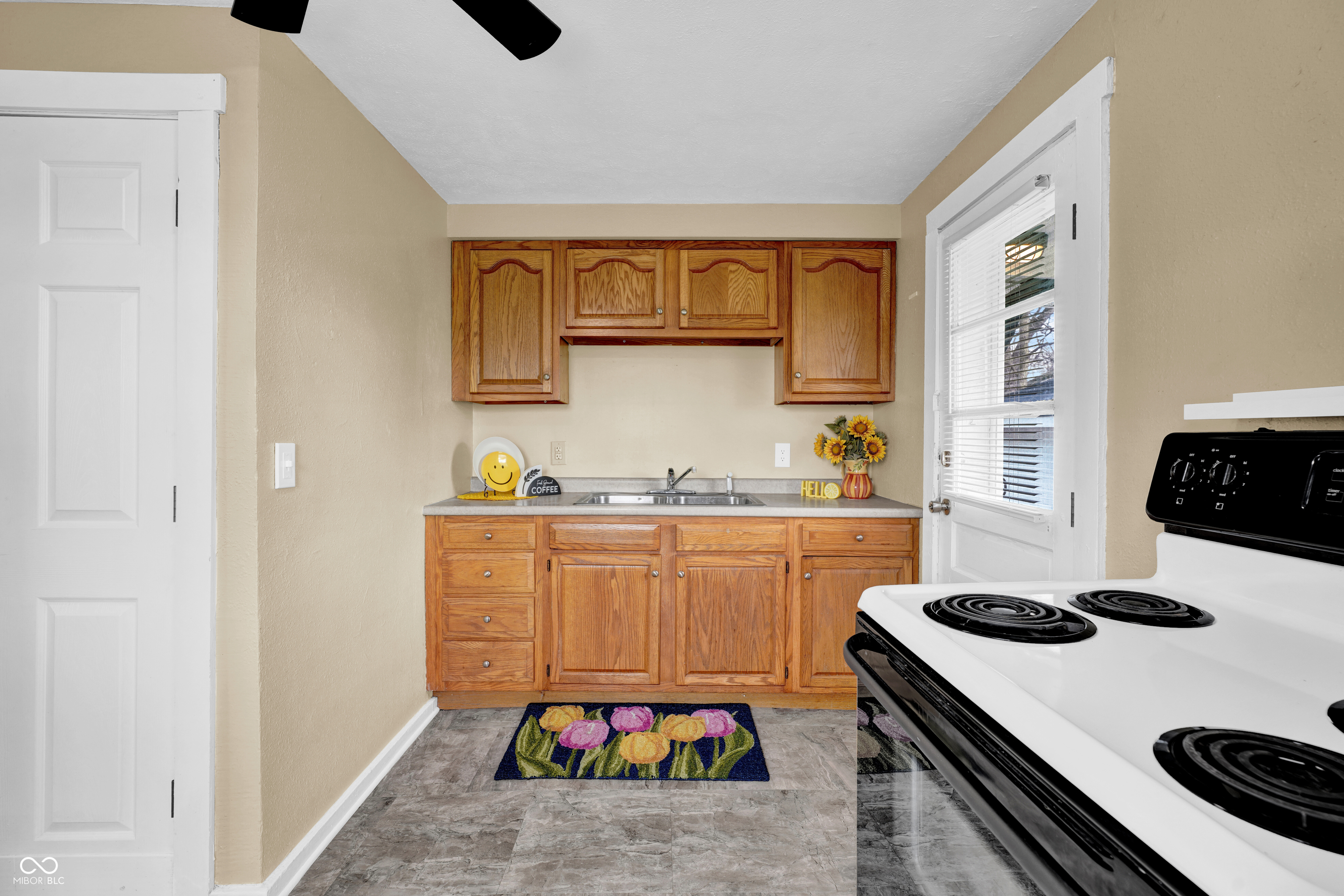 303 Hope Avenue Columbus, IN 47201 - Photo 17 of 25