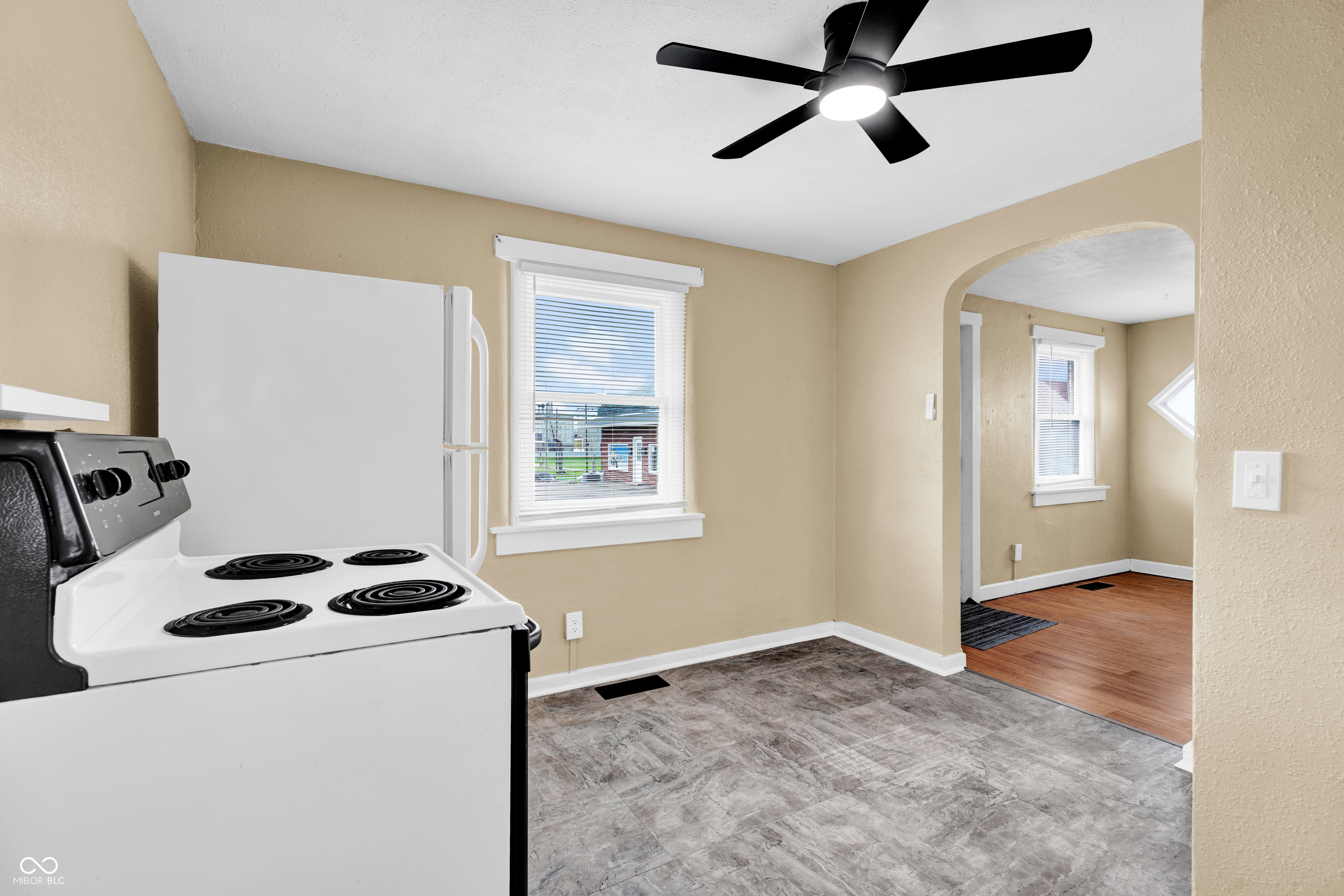 303 Hope Avenue Columbus, IN 47201 - Photo 18 of 25
