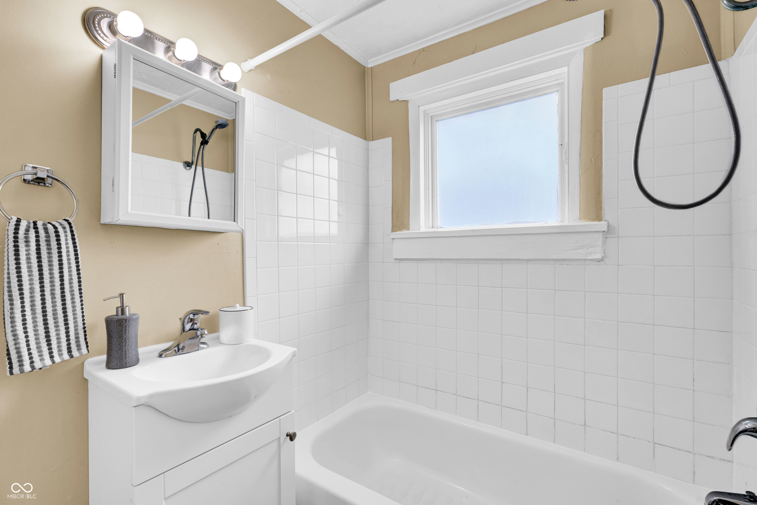 303 Hope Avenue Columbus, IN 47201 - Photo 20 of 25