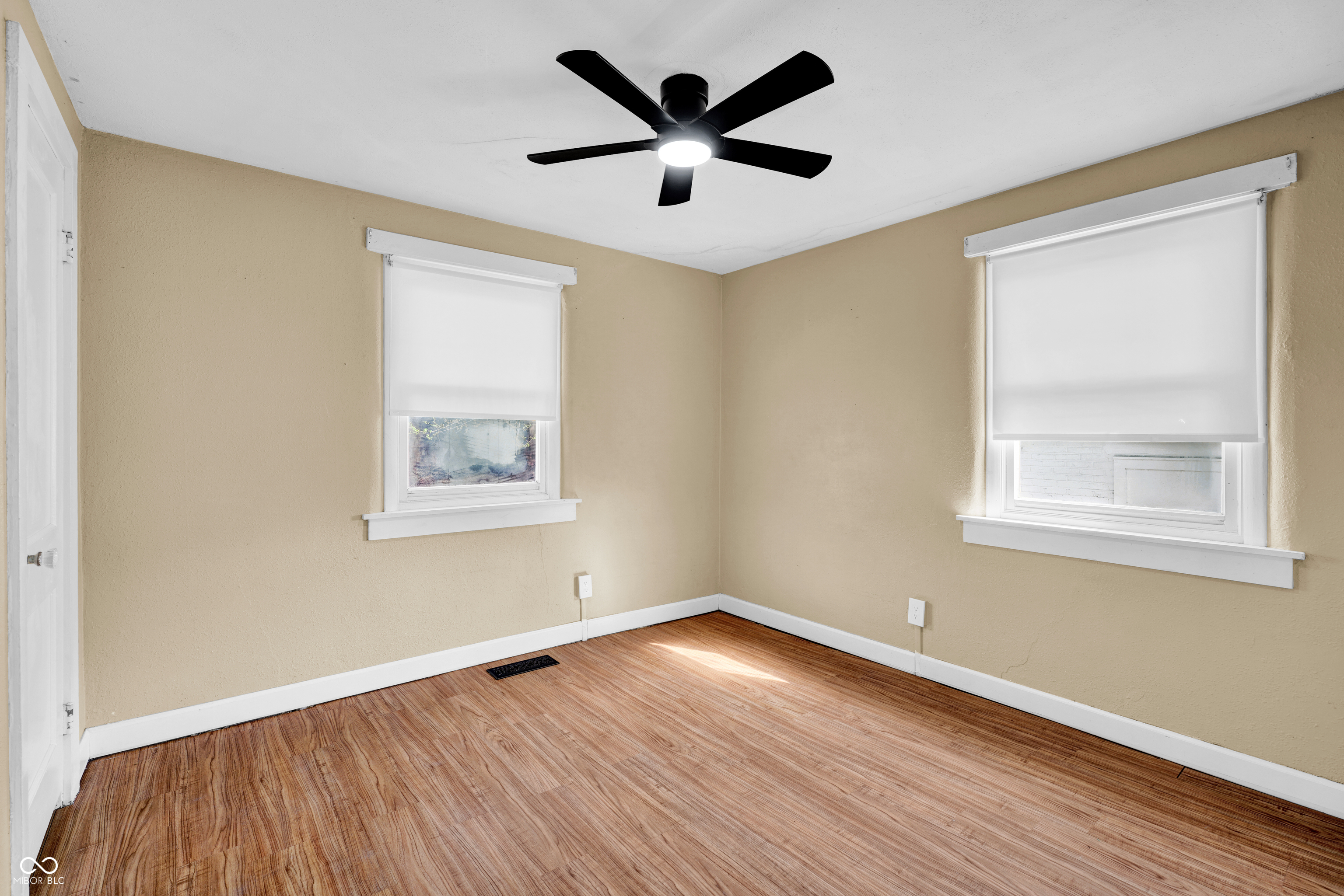 303 Hope Avenue Columbus, IN 47201 - Photo 22 of 25