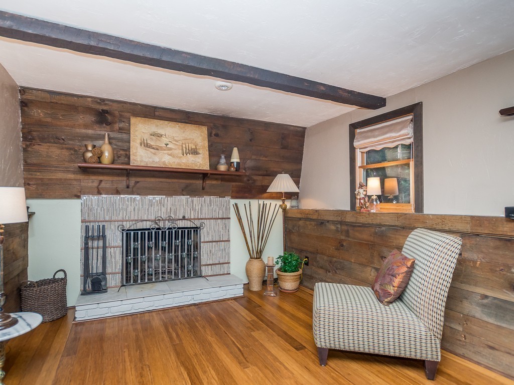 6 Charles River Road Medway, MA 02053 - Photo 9 of 28 Gallery Image 9