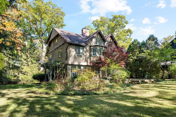 $1,690,000 | 215 Prospect Avenue, Highland Park, IL 60035