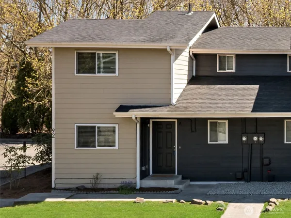 $475,000 | 92 Quinn Avenue, Unit A, Marysville, WA 98270