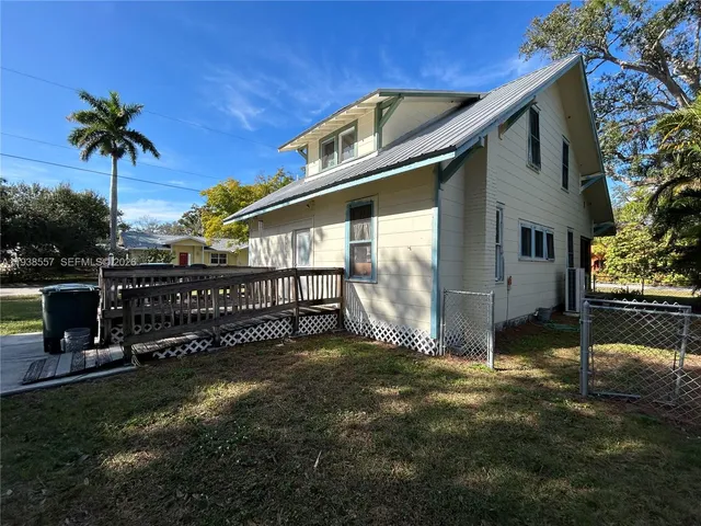 $279,000 | 2817 8th Avenue West, Bradenton, FL 34205