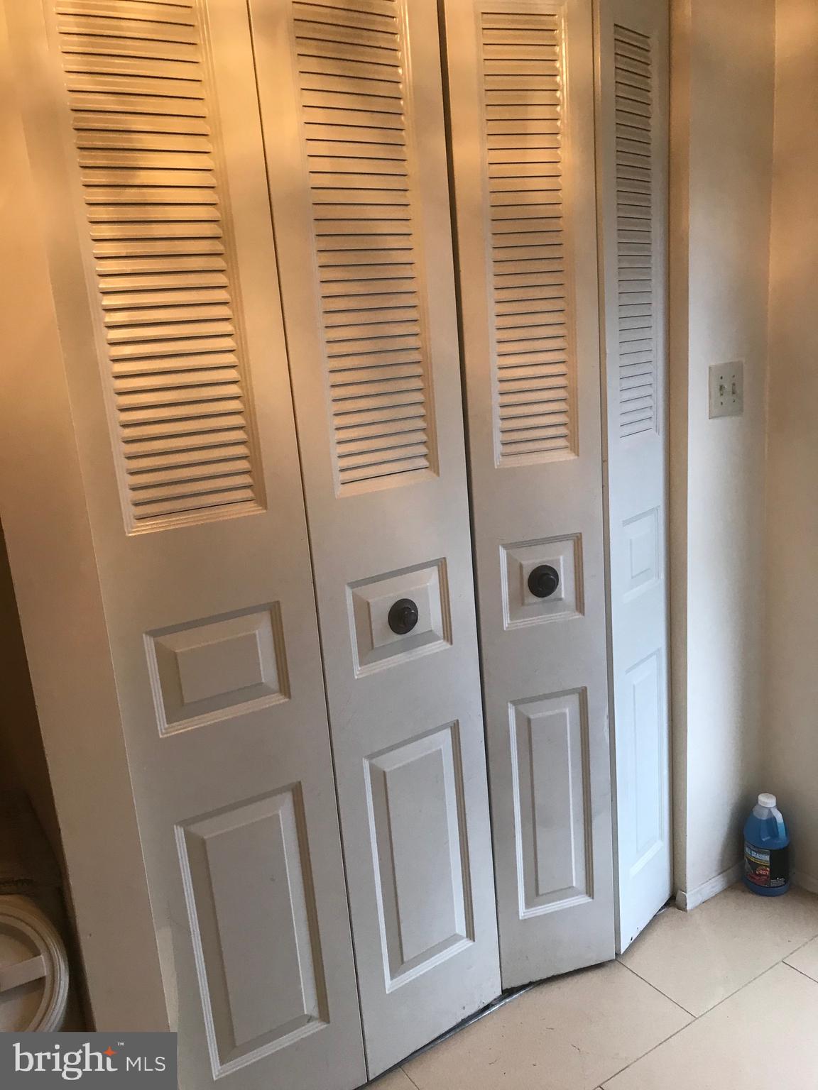 8320 Brookvale Court Springfield, VA 22153 - Photo 11 of 43 Tall Cost Closet