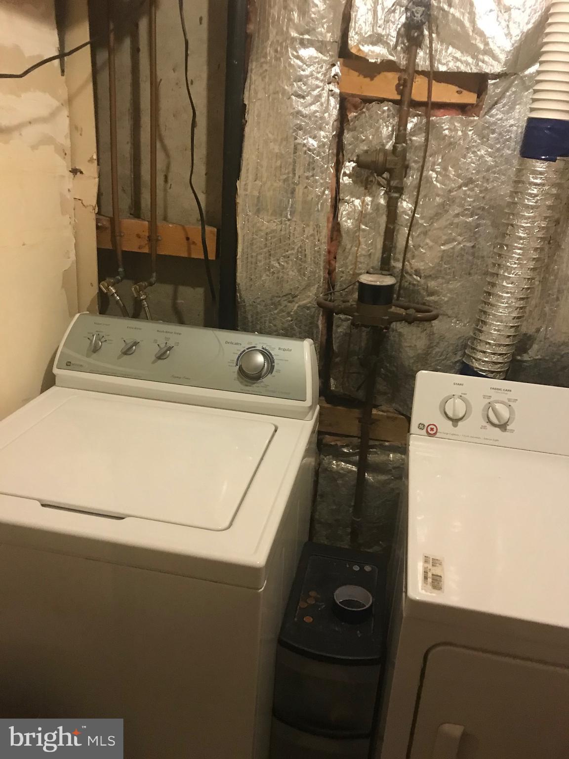 8320 Brookvale Court Springfield, VA 22153 - Photo 28 of 43 Washer & Dryer