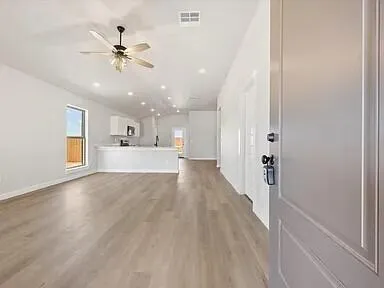 $2,095 | 2304 Abbeville Avenue, Wolfforth, TX 79382