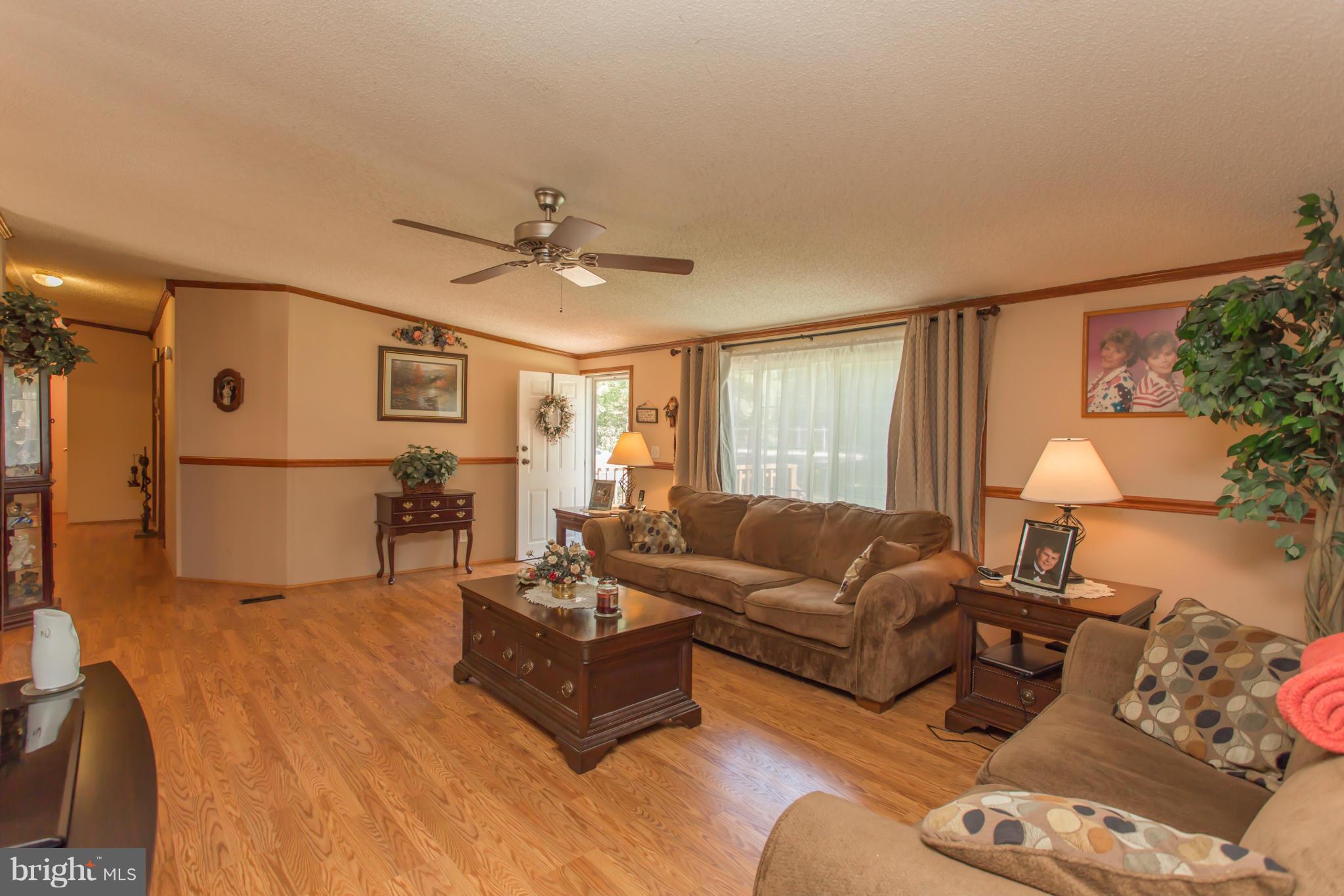 8372 Pumpkin Neck Road King George, VA 22485 - Photo 6 of 19 Living Room