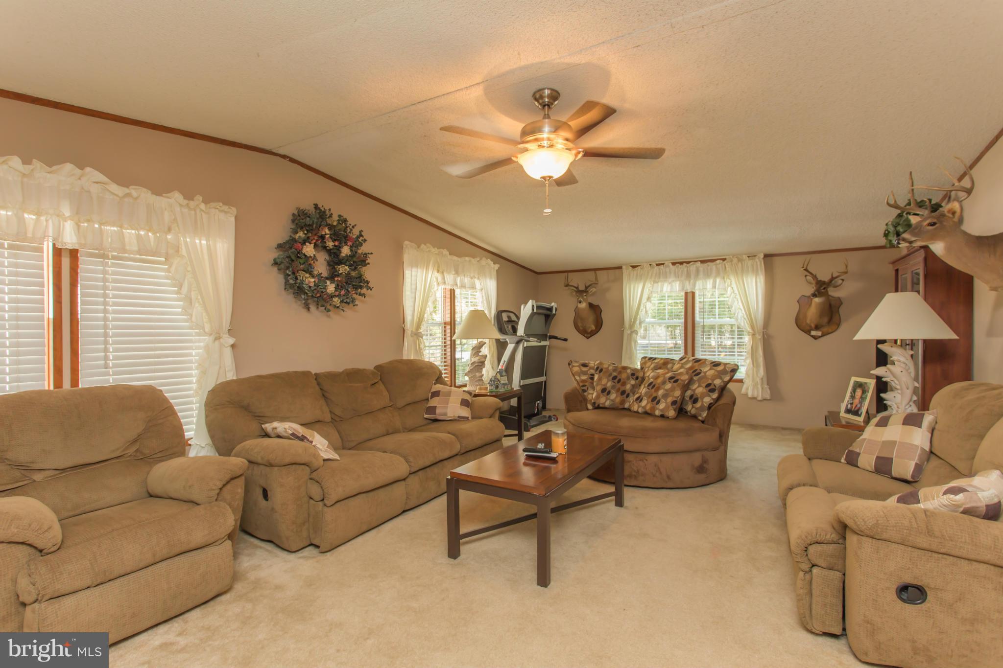 8372 Pumpkin Neck Road King George, VA 22485 - Photo 8 of 19 Family Room