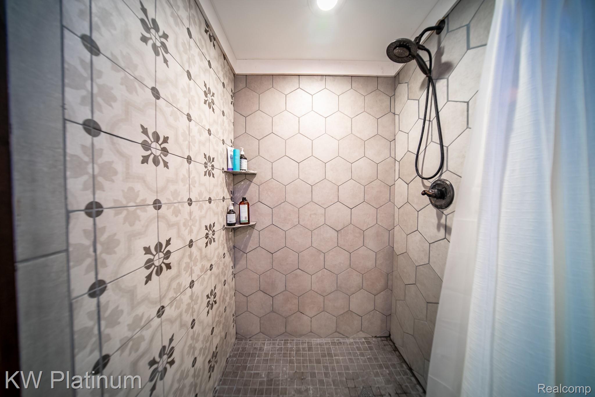 10045 Division Road Casco, MI 48064 - Photo 21 of 36 10045 Division Rd-16.jpg