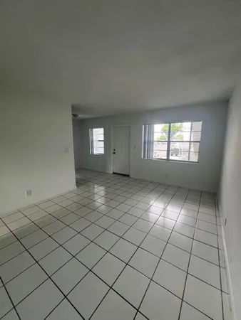 $1,573 | 371 Sunshine Drive, Unit H2, Coconut Creek, FL 33066