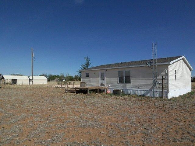 2730 Belvedere Road Levelland, TX 79336 - Photo 9 of 10 Back View