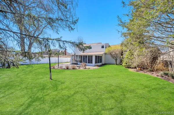 $589,000 | 11 Biscayne Drive, Selden, NY 11784