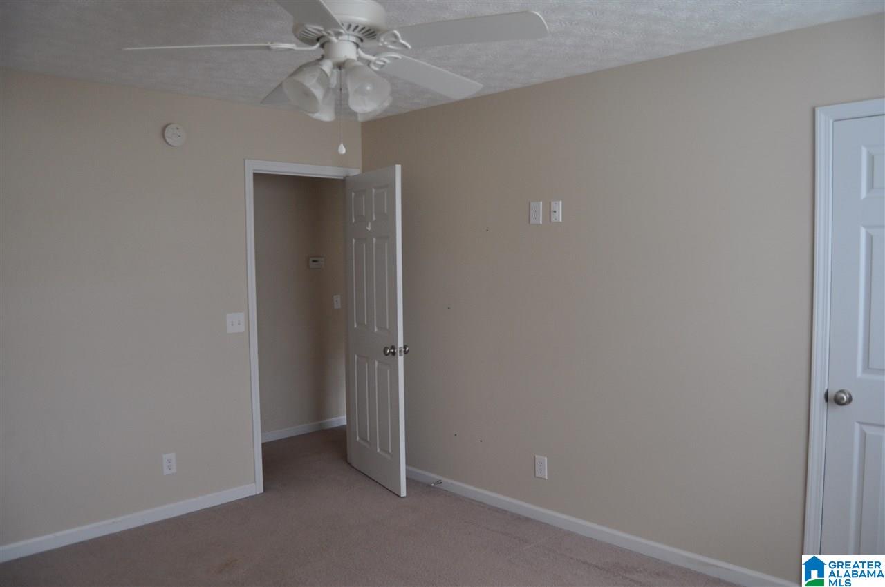 52 Angel Circle Weaver, AL 36277 - Photo 18 of 40