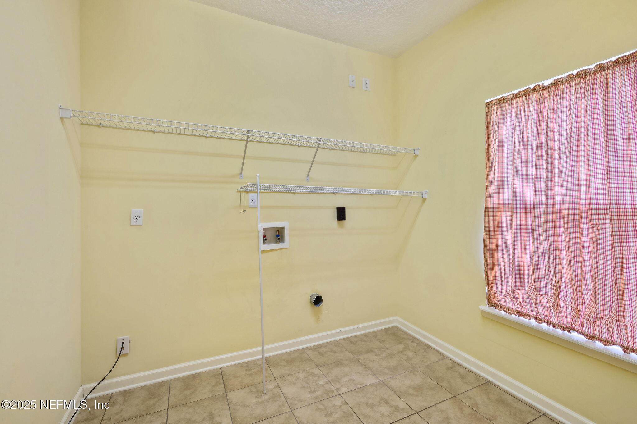 5802 Manning Cemetery Road Jacksonville, FL 32234 - Photo 64 of 117 a view of a garage