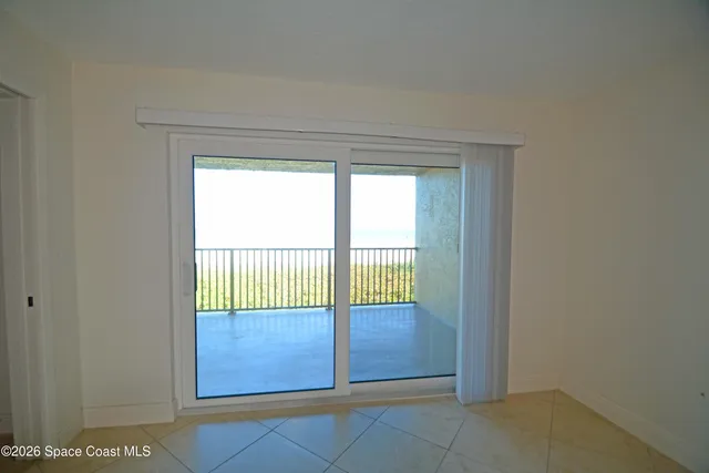 $3,300 | 8500 Ridgewood Avenue, Unit 304, Cape Canaveral, FL 32920