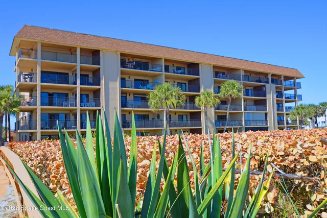 $3,300 | 8500 Ridgewood Avenue, Unit 304, Cape Canaveral, FL 32920