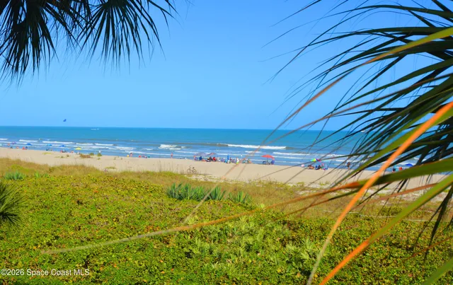 $3,300 | 8500 Ridgewood Avenue, Unit 304, Cape Canaveral, FL 32920