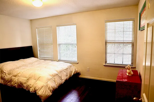 $4,500 | 6426 Star Shadow Lane, Houston, TX 77066