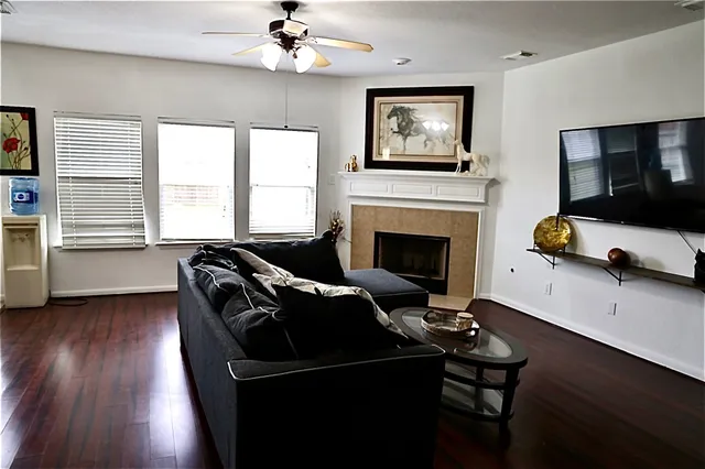 $4,500 | 6426 Star Shadow Lane, Houston, TX 77066