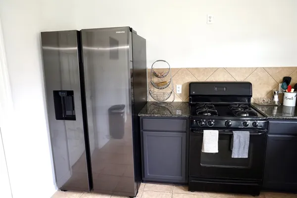 $4,500 | 6426 Star Shadow Lane, Houston, TX 77066