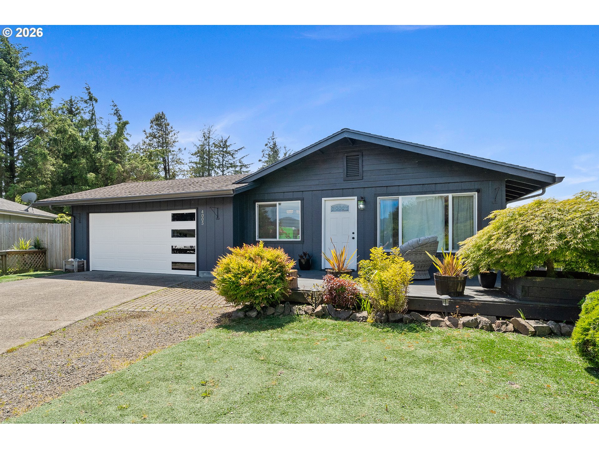 4005 Filbert Street Tillamook, OR 97141 - Photo 26 of 32