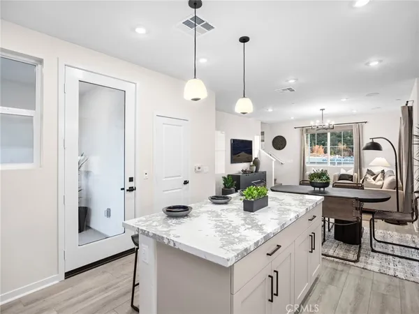 $720,990 | 733 East Rte 66, Glendora, CA 91740