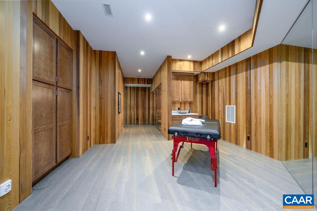 2408 Old Lynchburg Road Charlottesville, VA 22903 - Photo 49 of 71 a view of a hallway with interior of the house