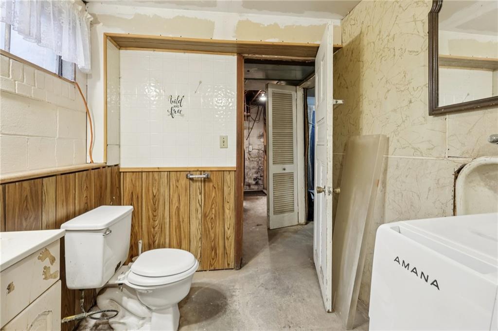 174 Whiteshill Road Rochester, PA 15074 - Photo 31 of 50 Gallery Image 31
