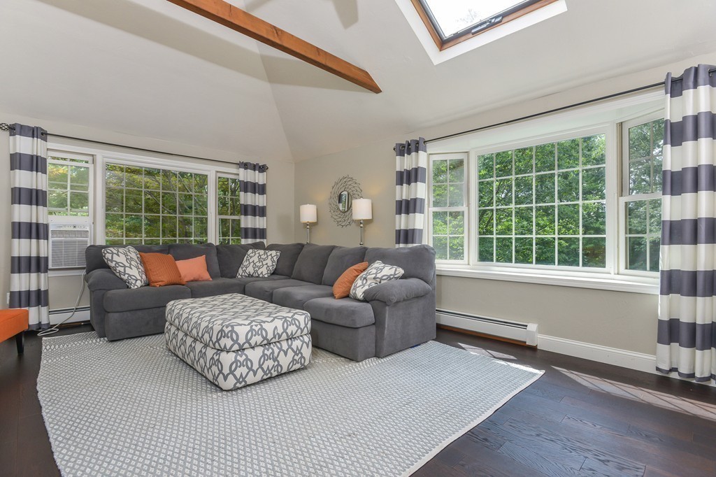 4 Daniels Road Mendon, MA 01756 - Photo 4 of 23 Gallery Image 4