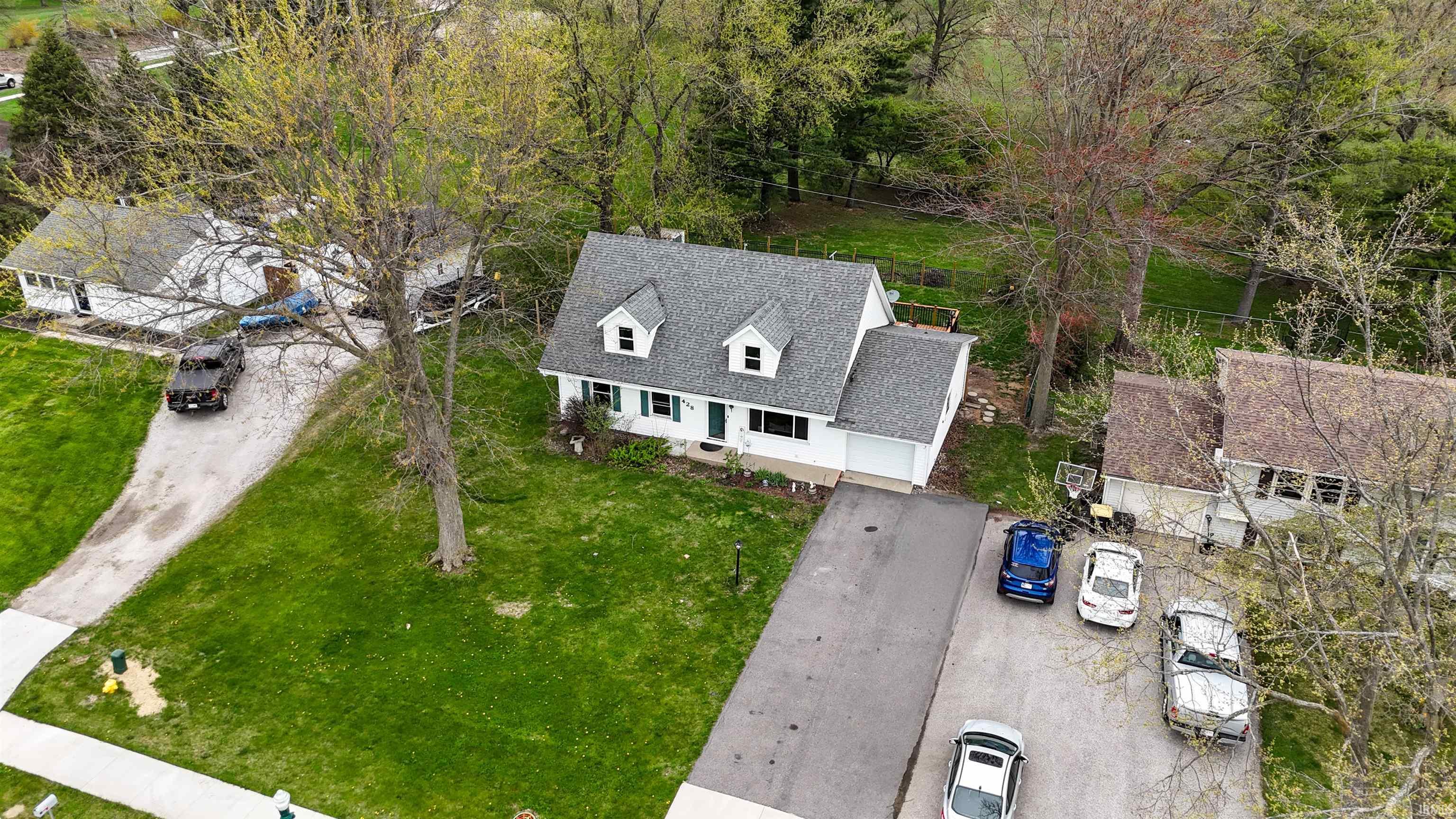 428 Drake Road Kendallville, IN 46755 - Photo 32 of 34