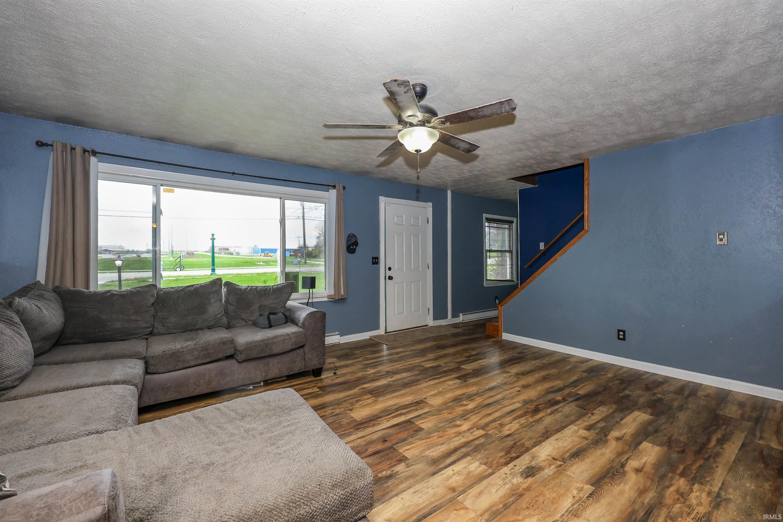 428 Drake Road Kendallville, IN 46755 - Photo 4 of 34