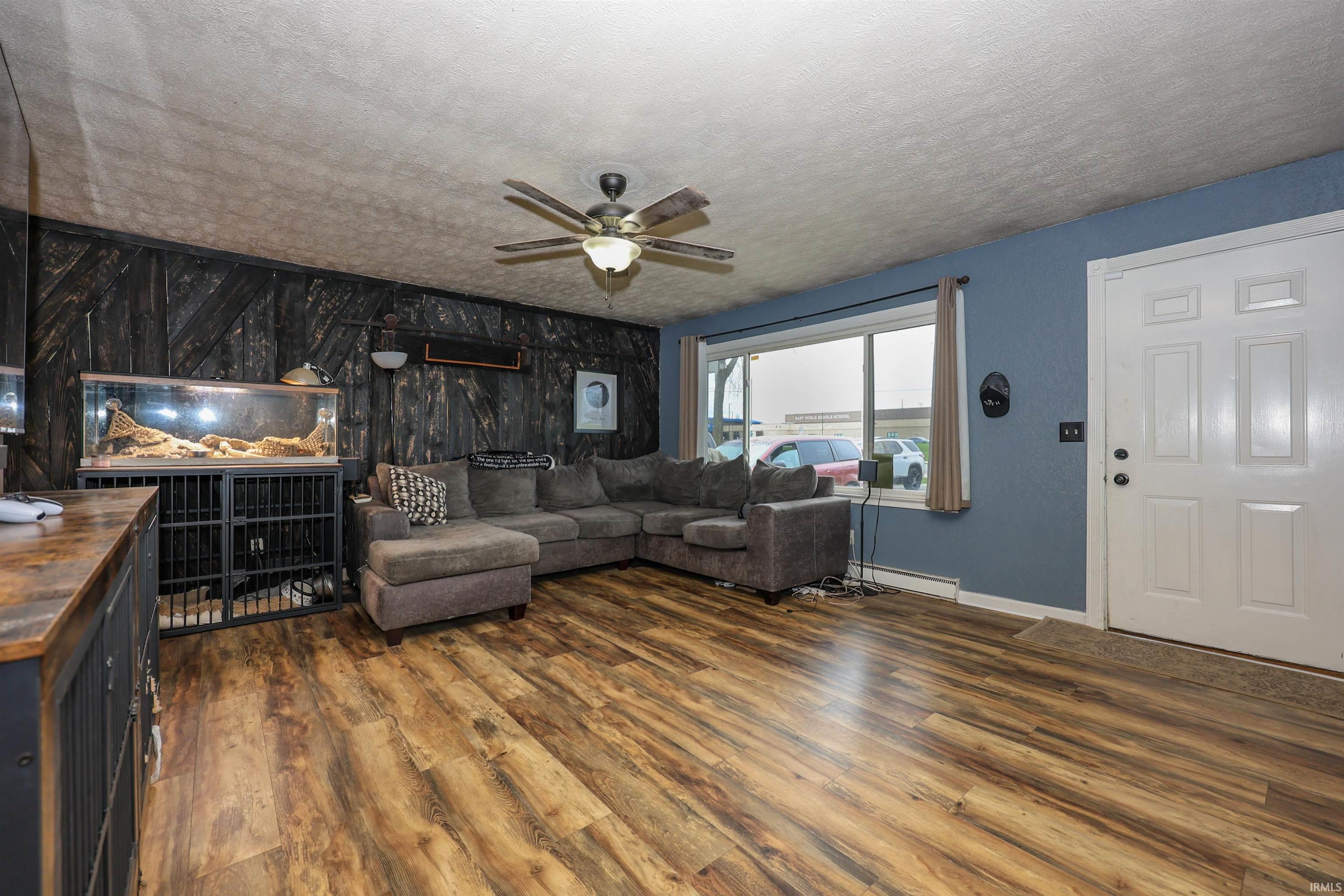 428 Drake Road Kendallville, IN 46755 - Photo 5 of 34