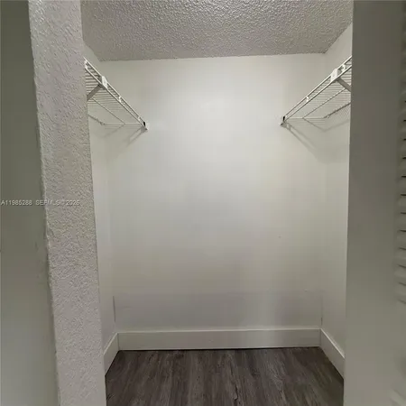 $1,895 | 1125 South Flagler Avenue, Unit 520, Pompano Beach, FL 33060