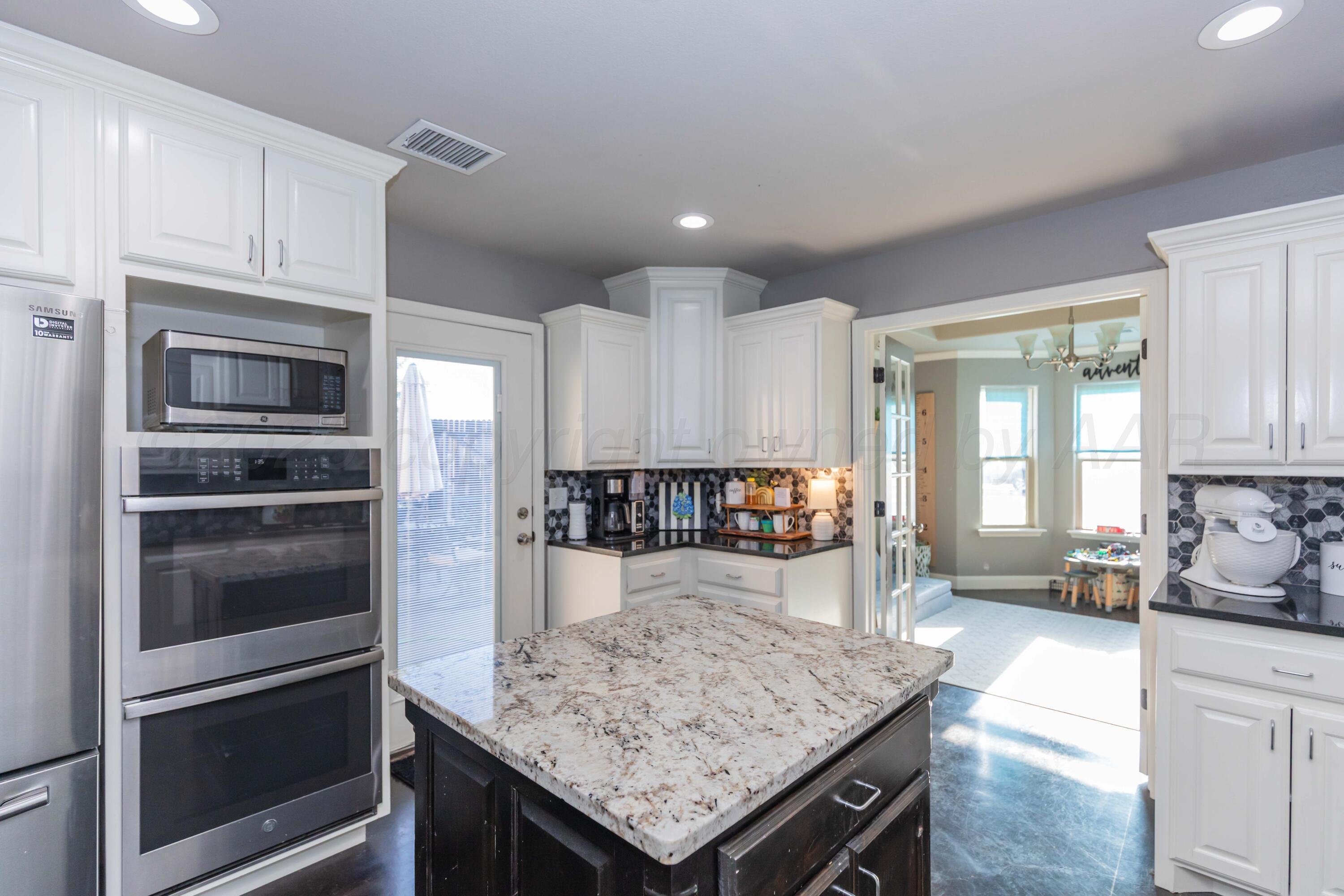 906 Red Deer White Deer, TX 79097 - Photo 15 of 52 KITCHEN VIEW 4