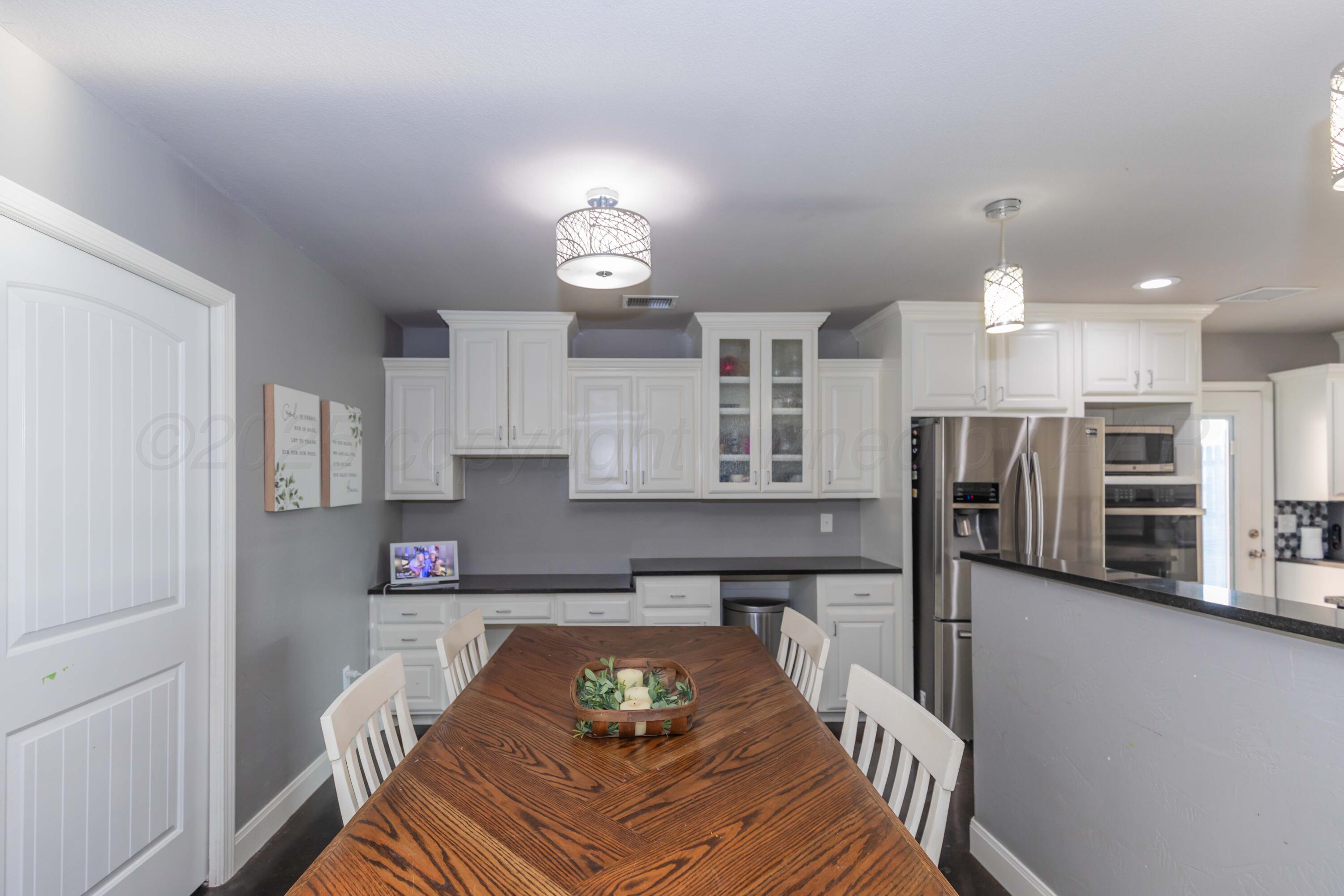 906 Red Deer White Deer, TX 79097 - Photo 21 of 52 DINING VIEW 2