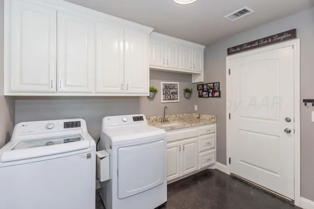 $325,000 | 906 Red Deer, White Deer, TX 79097