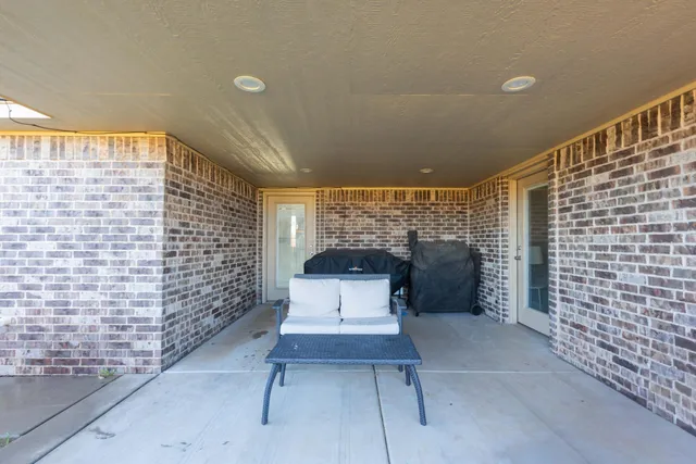 $325,000 | 906 Red Deer, White Deer, TX 79097