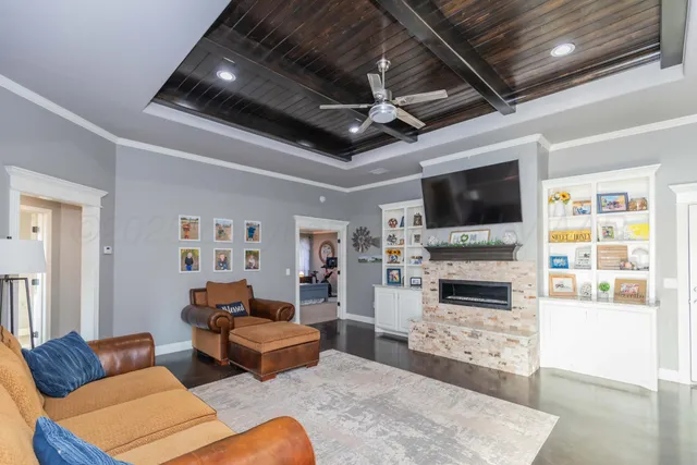 $325,000 | 906 Red Deer, White Deer, TX 79097