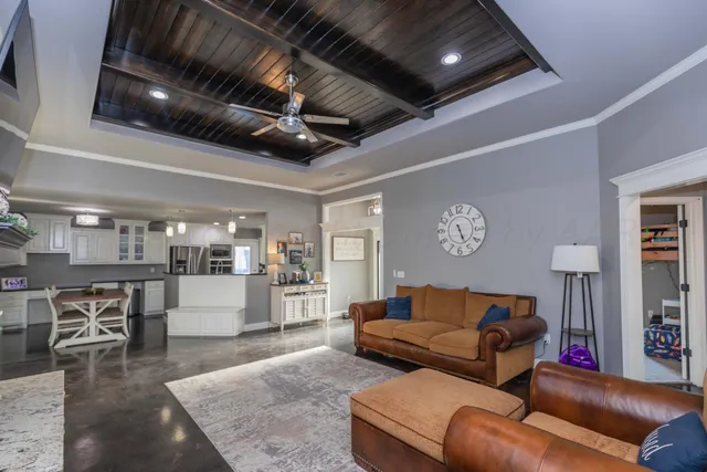 $325,000 | 906 Red Deer, White Deer, TX 79097