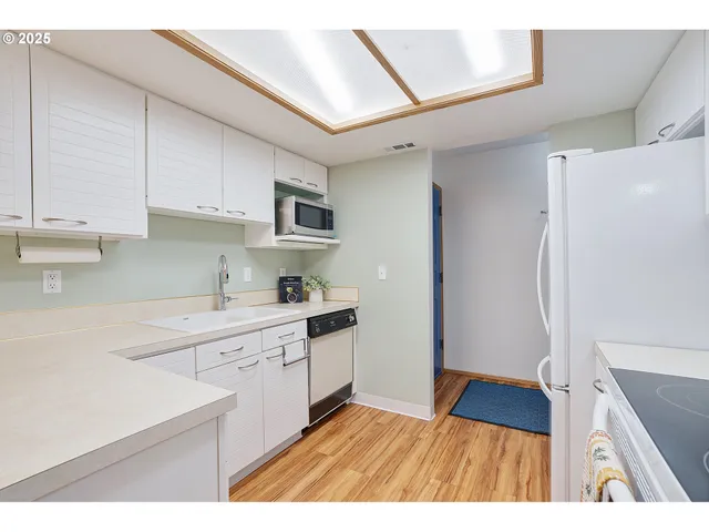 $265,000 | 15000 Southwest Farmington Road, Unit 30, Beaverton, OR 97007