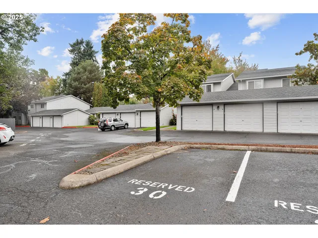 $265,000 | 15000 Southwest Farmington Road, Unit 30, Beaverton, OR 97007