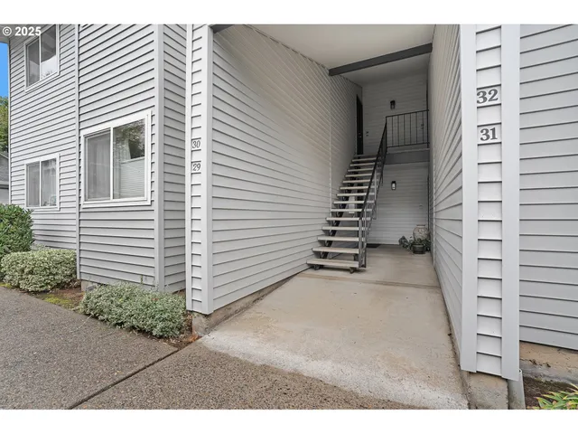 $265,000 | 15000 Southwest Farmington Road, Unit 30, Beaverton, OR 97007