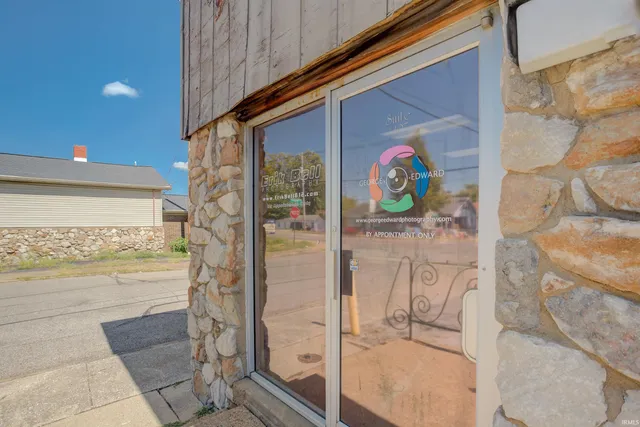 $425,000 | 417 North Weinbach Avenue, Evansville, IN 47711