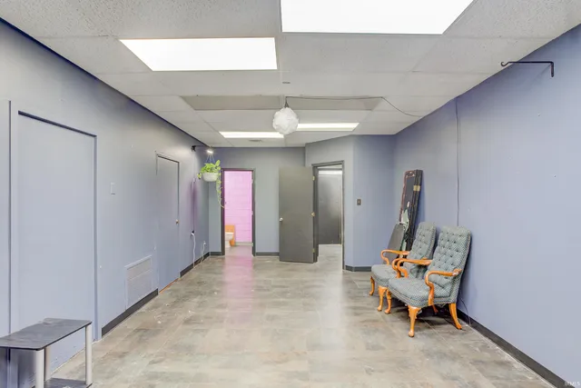 $425,000 | 417 North Weinbach Avenue, Evansville, IN 47711