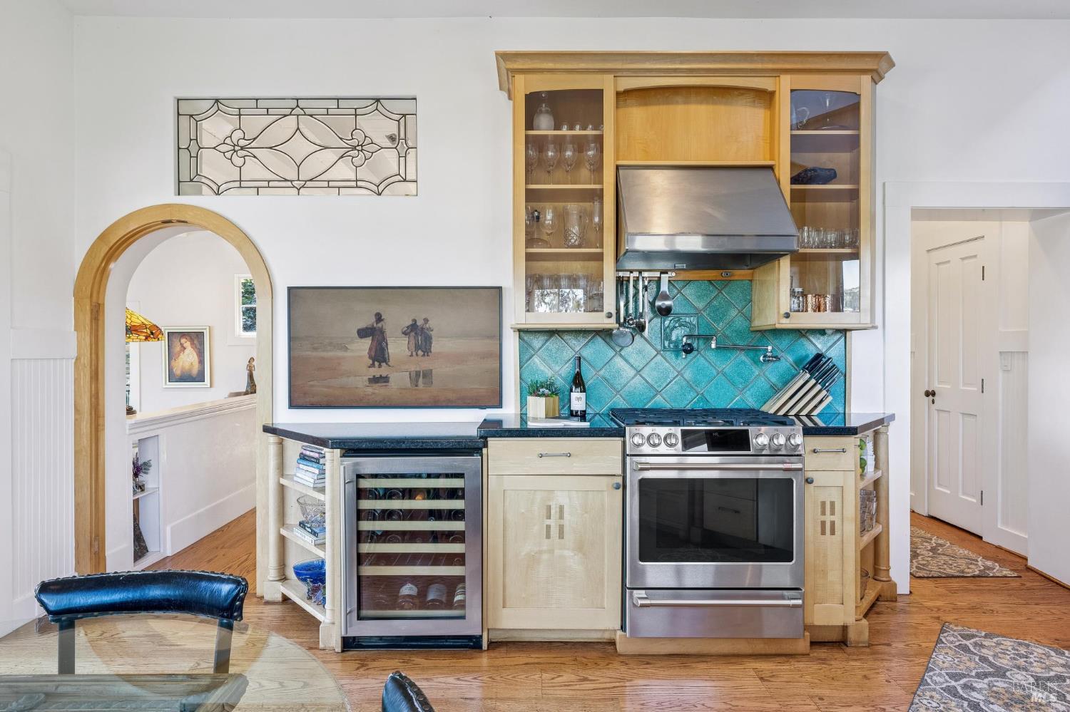 157 Beach Road Belvedere, CA 94920 - Photo 15 of 53 Gallery Image 15